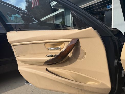 Used 2015 BMW 320i xDrive Sedan AWD/4WD image 13