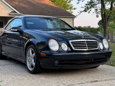 Used 2002 Mercedes-Benz CLK 55 AMG Cabriolet image 1