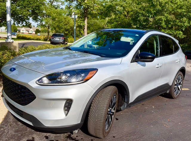 Used 2020 Ford Escape SE Sport AWD/4WD image 1