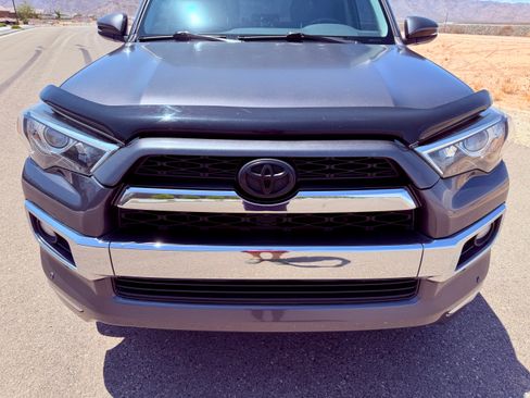 Used 2015 Toyota 4Runner Limited AWD/4WD image 4