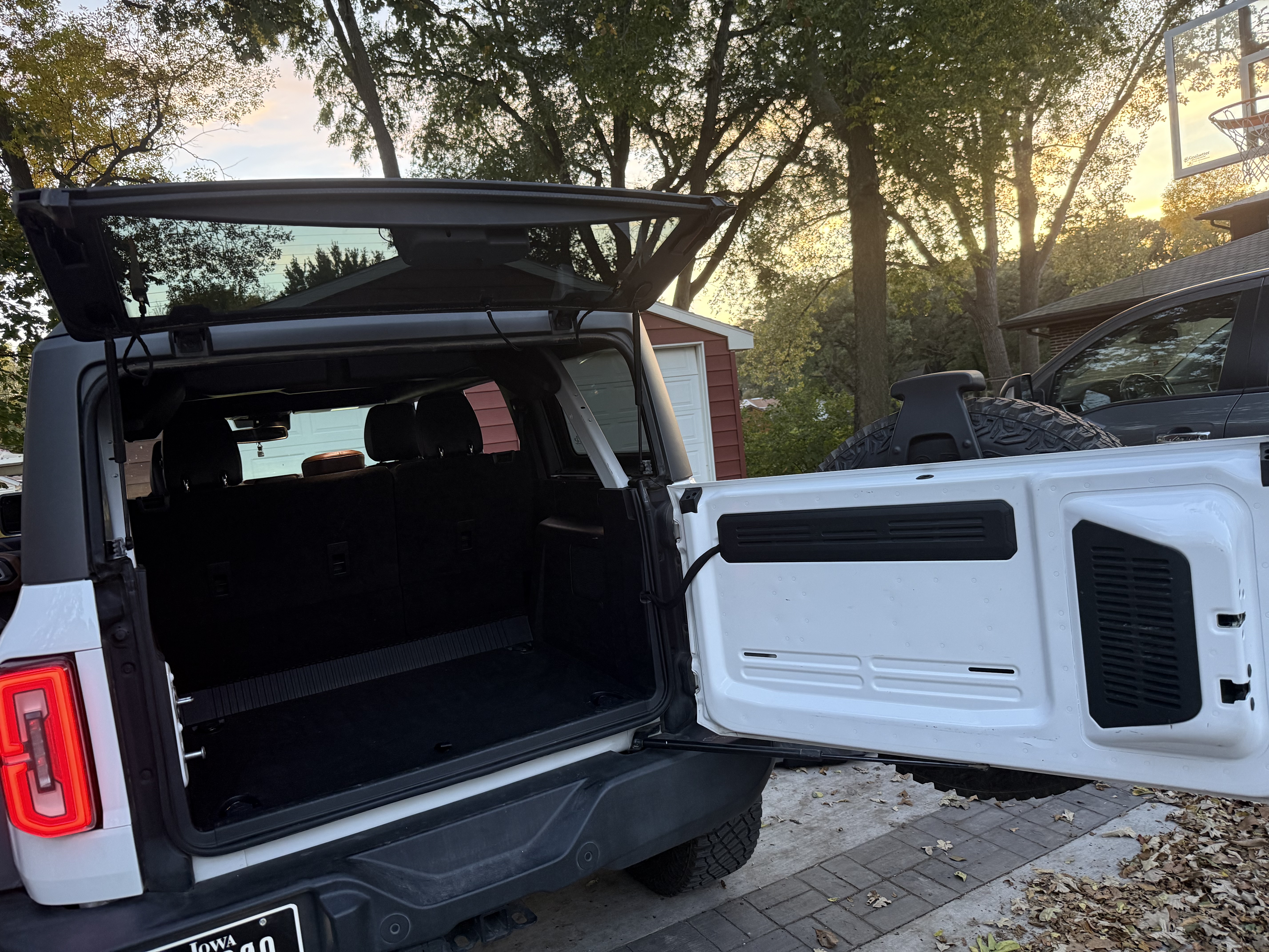 Used 2023 Ford Bronco Outer Banks w/ Sasquatch Package AWD/4WD image 22