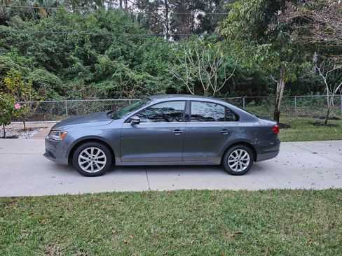 Used 2014 Volkswagen Jetta SE image 5