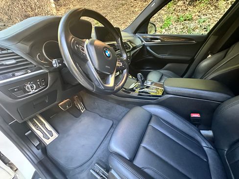 Used 2018 BMW X3 M40i image 17