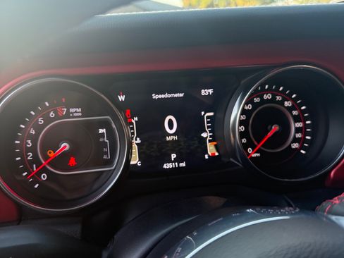 Used 2022 Jeep Gladiator Rubicon w/ LED Lighting Group image 11