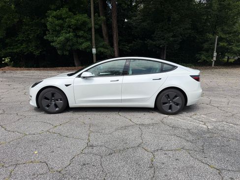 Used 2021 Tesla Model 3 Standard Range Plus RWD image 5