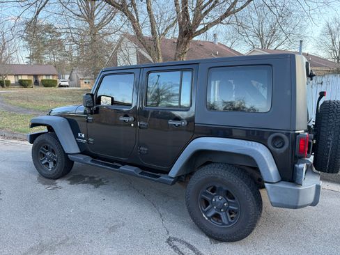 Used 2007 Jeep Wrangler Unlimited X image 1