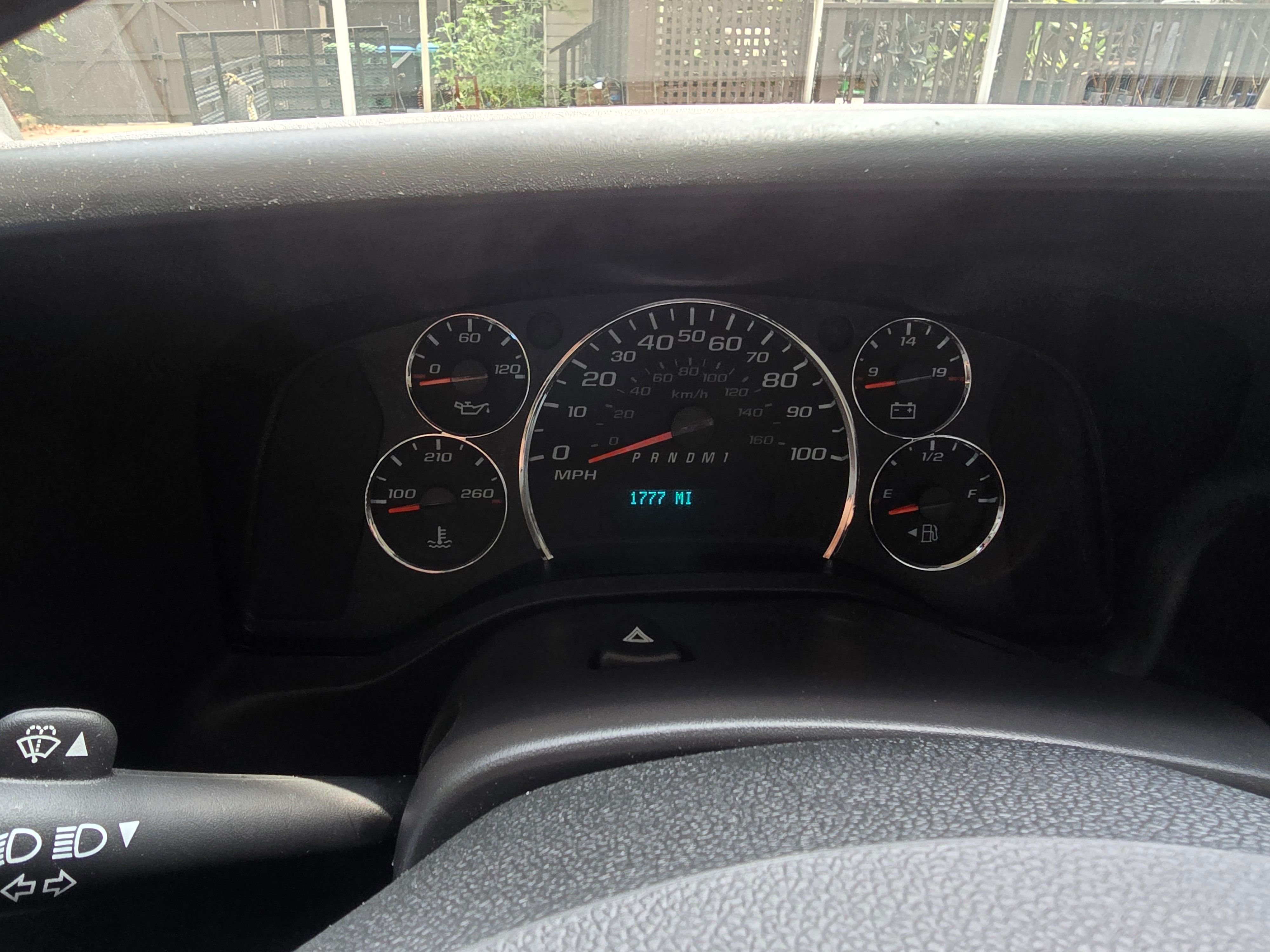 Used 2025 Chevrolet Express 2500 w/ Driver Convenience Package RWD image 6