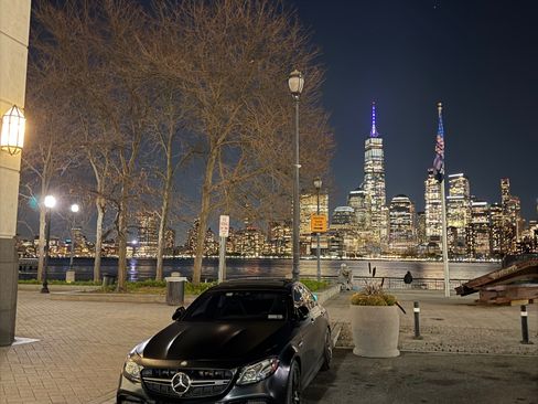 Used 2018 Mercedes-Benz E 63 AMG S image 21