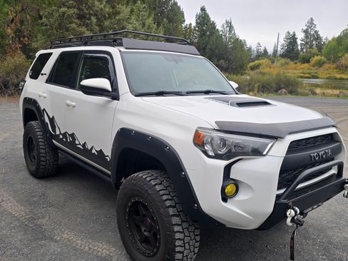Used 2017 Toyota 4Runner TRD Pro image 9