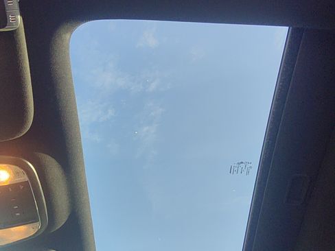 Used 2015 Jeep Grand Cherokee Limited image 8