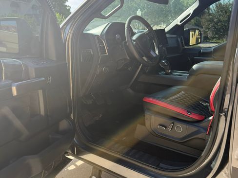 Used 2016 Ford F150 XLT w/ Equipment Group 302A Luxury AWD/4WD image 8