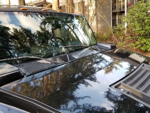 Used 2003 HUMMER H2 w/ Preferred Equipment Group image 1