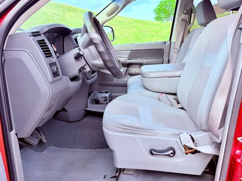 Used 2007 Dodge Ram 1500 Truck SLT image 6