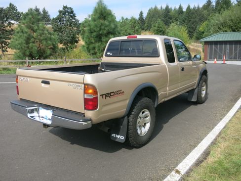 Used 1999 Toyota Tacoma 4x4 Xtracab V6 image 6