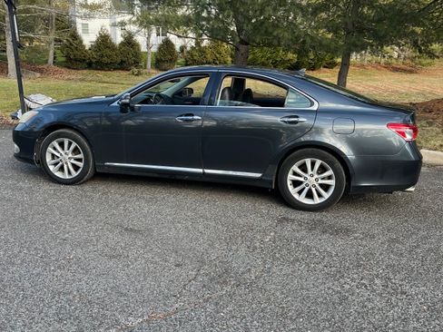 Used 2011 Lexus ES 350 image 1