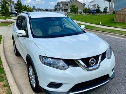 Used 2016 Nissan Rogue SV w/ SV Premium Package