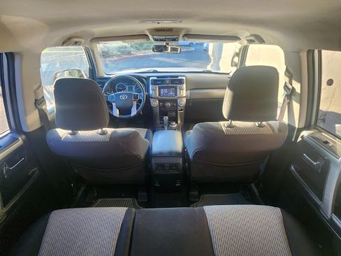 Used 2015 Toyota 4Runner SR5 image 8