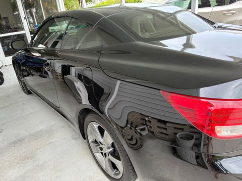 Used 2010 Lexus IS 350C RWD image 6