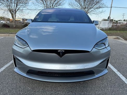 Used 2024 Tesla Model X Plaid image 1