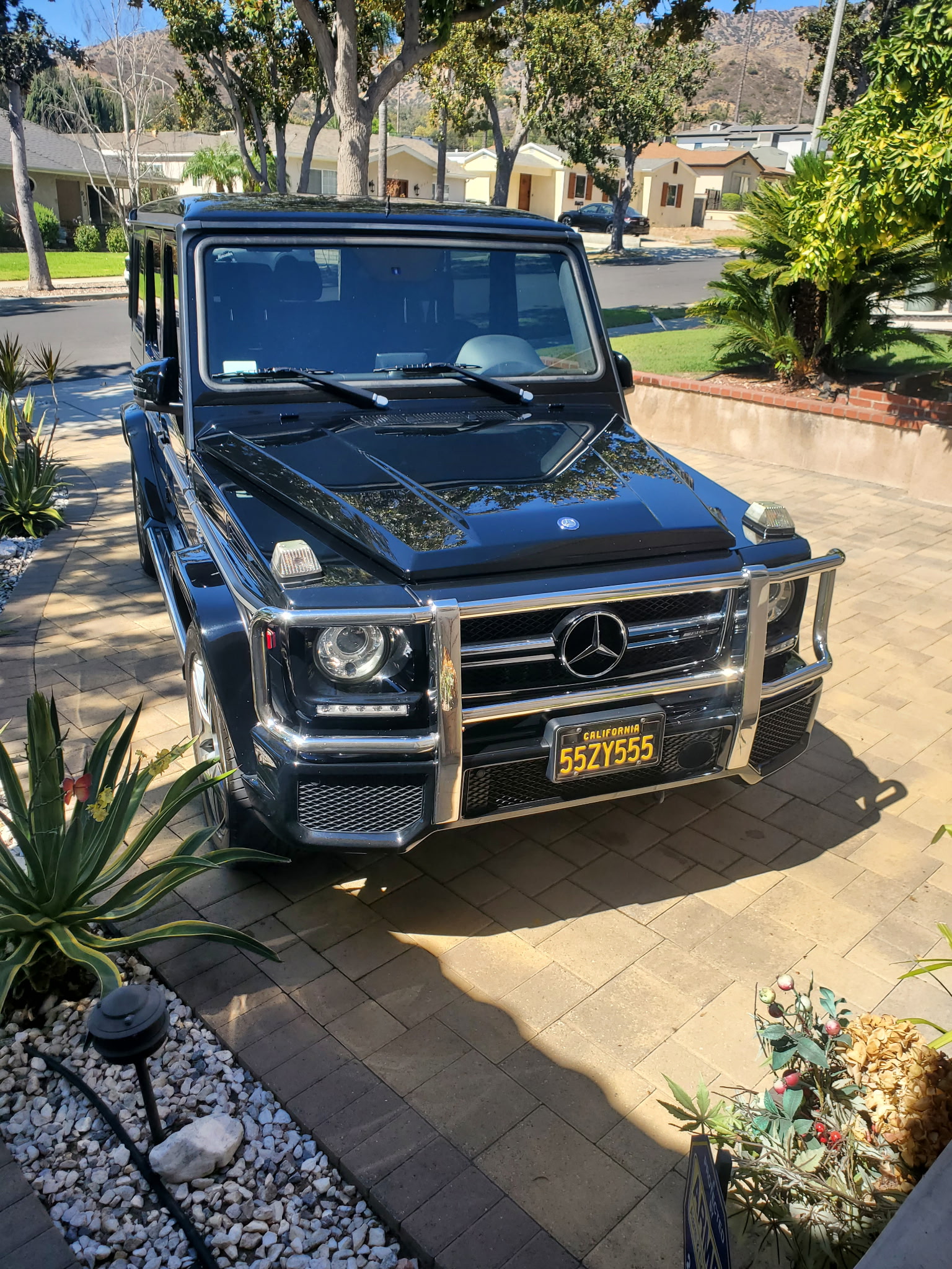 Used 2015 Mercedes-Benz G 63 AMG 4MATIC image 2