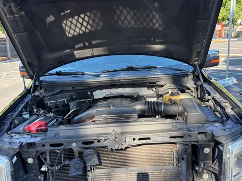 Used 2013 Ford F150 Platinum AWD/4WD image 18