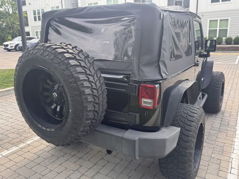 Used 2014 Jeep Wrangler Sport AWD/4WD image 13
