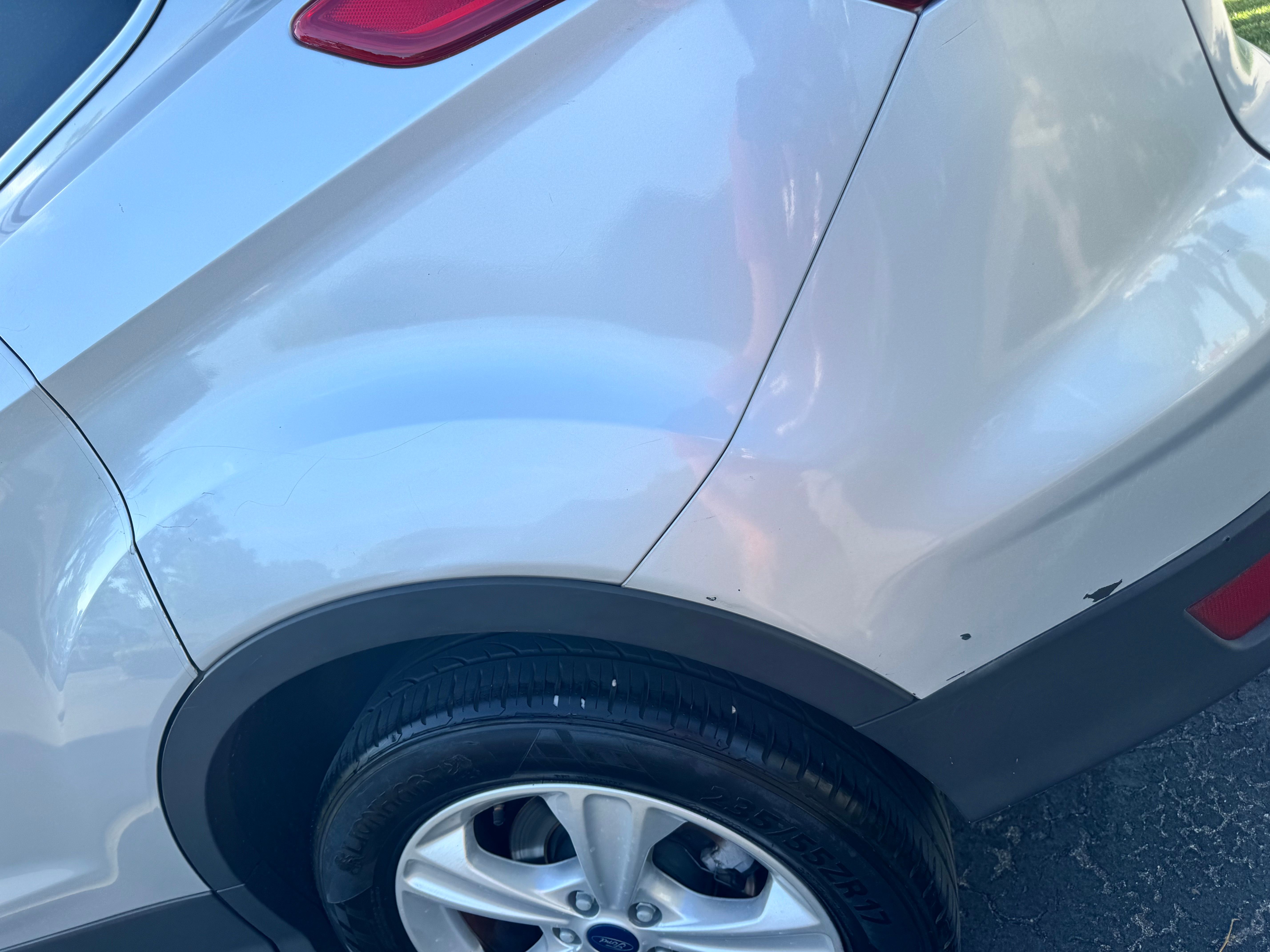 Used 2016 Ford Escape SE FWD image 9