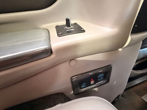 Used 2014 GMC Savana 1500 AWD image 13