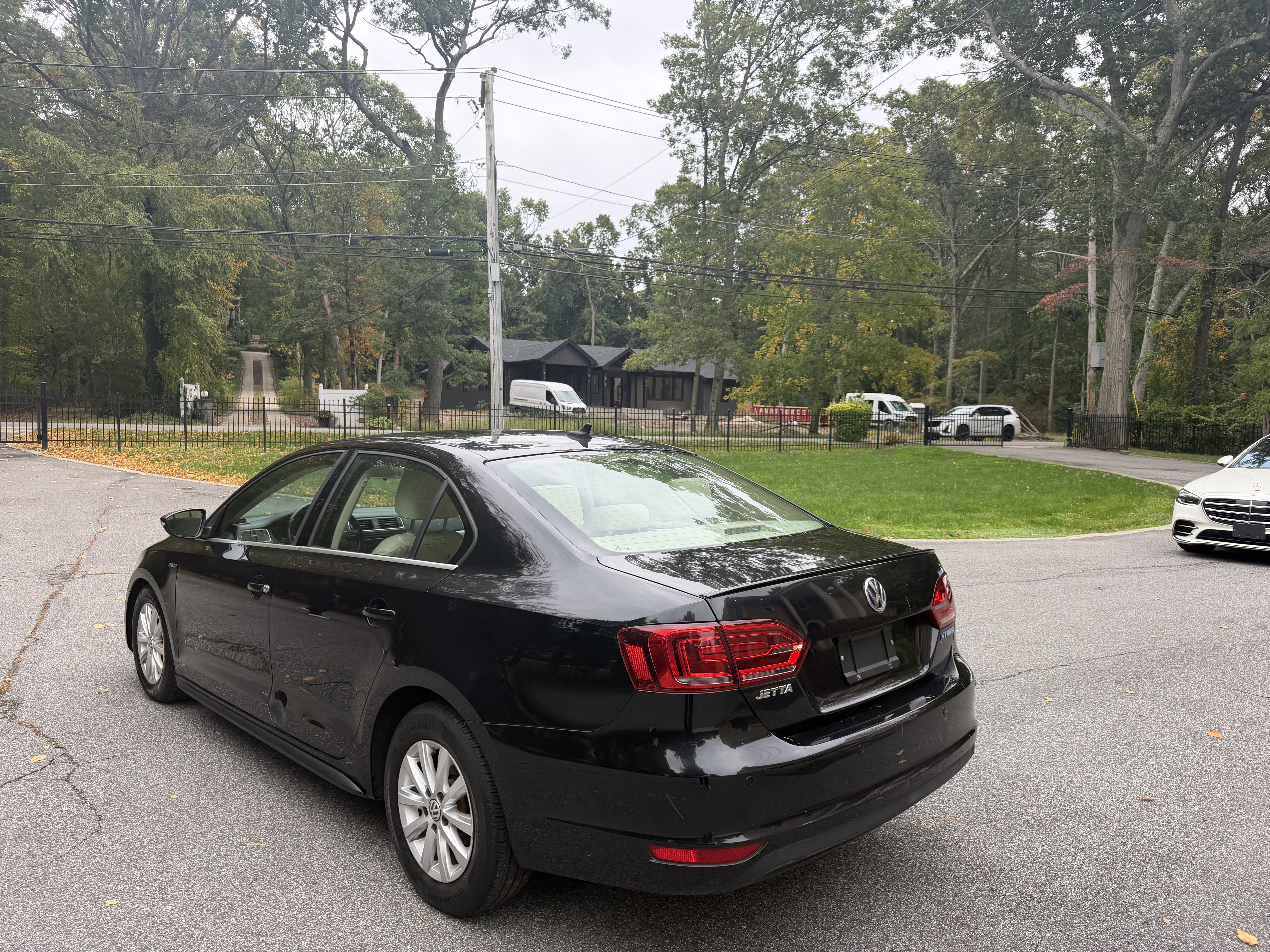 Used 2013 Volkswagen Jetta SE FWD image 4
