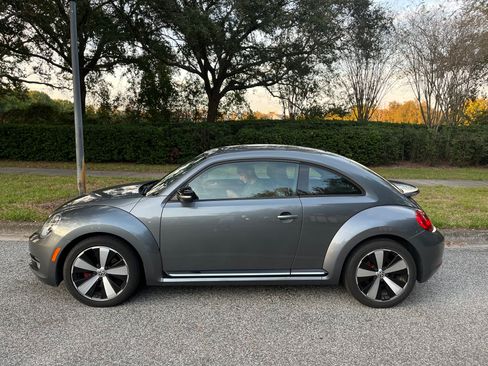 Used 2013 Volkswagen Beetle Turbo image 1