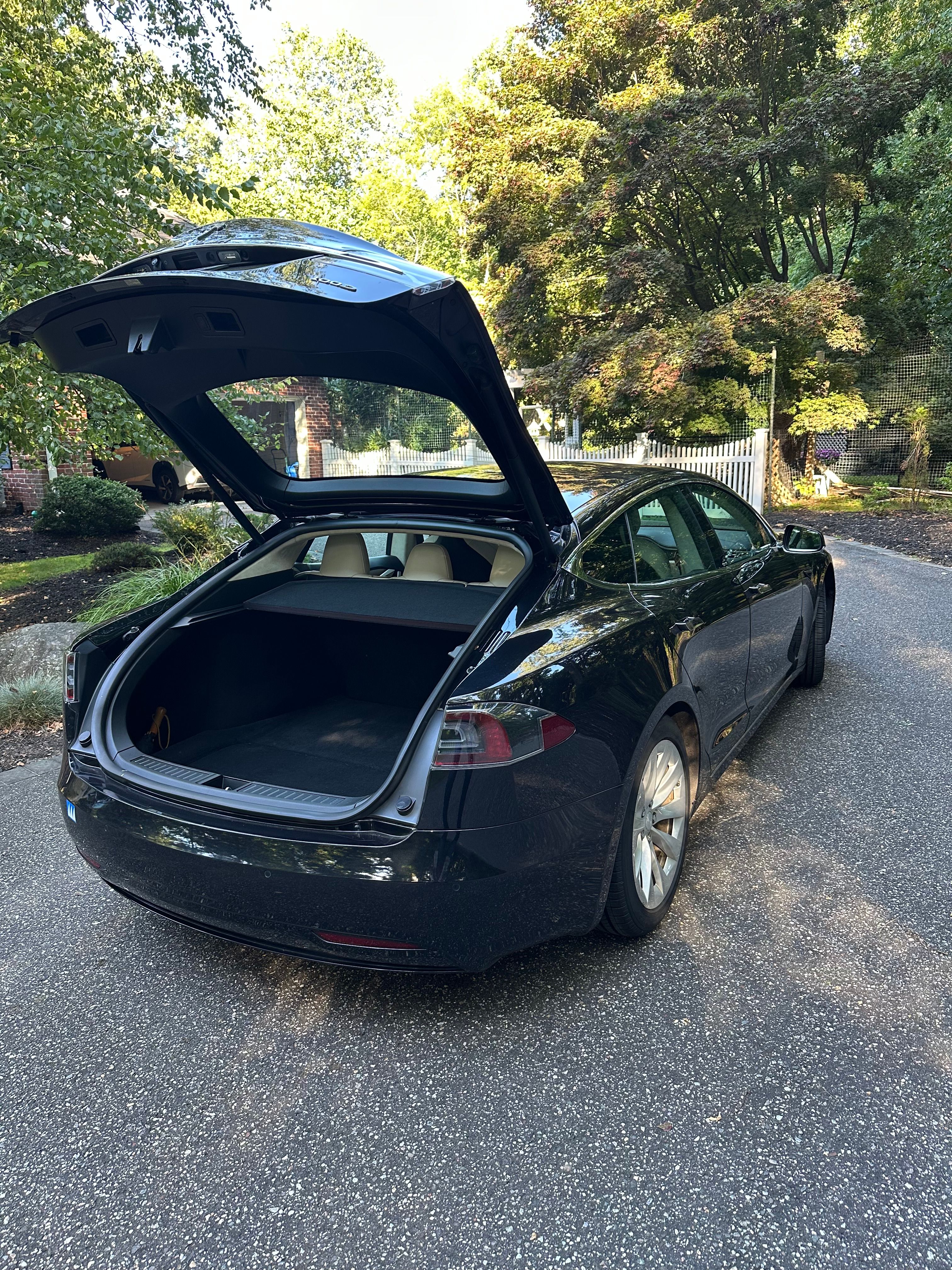 Used 2017 Tesla Model S 100D AWD/4WD image 6