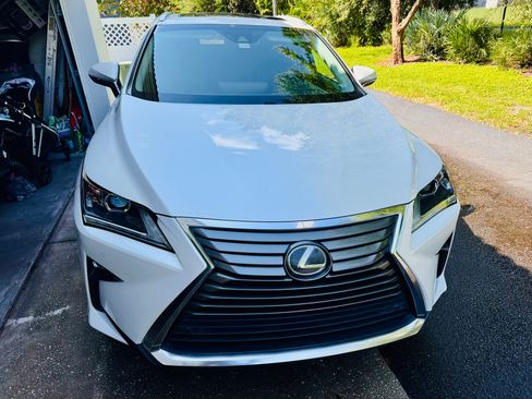 Used 2017 Lexus RX 350 FWD w/ Premium Package image 4