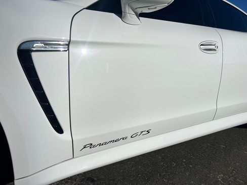 Used 2013 Porsche Panamera GTS image 11