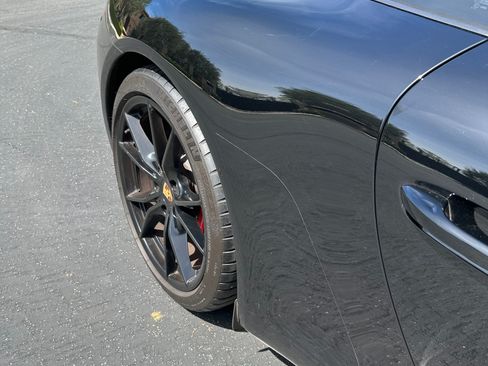 Used 2019 Porsche 911 Carrera S RWD image 2