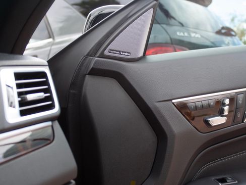 Used 2014 Mercedes-Benz E 550 Coupe image 32