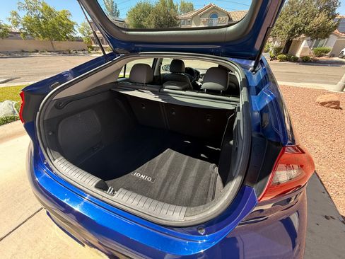 Used 2019 Hyundai Ioniq Limited w/ Ultimate Package 02 FWD image 11