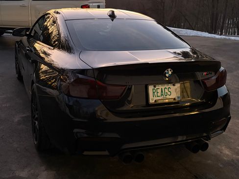 Used 2018 BMW M4 Coupe w/ Competition Package image 13
