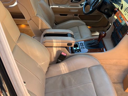 Used 2000 BMW 740i RWD image 15