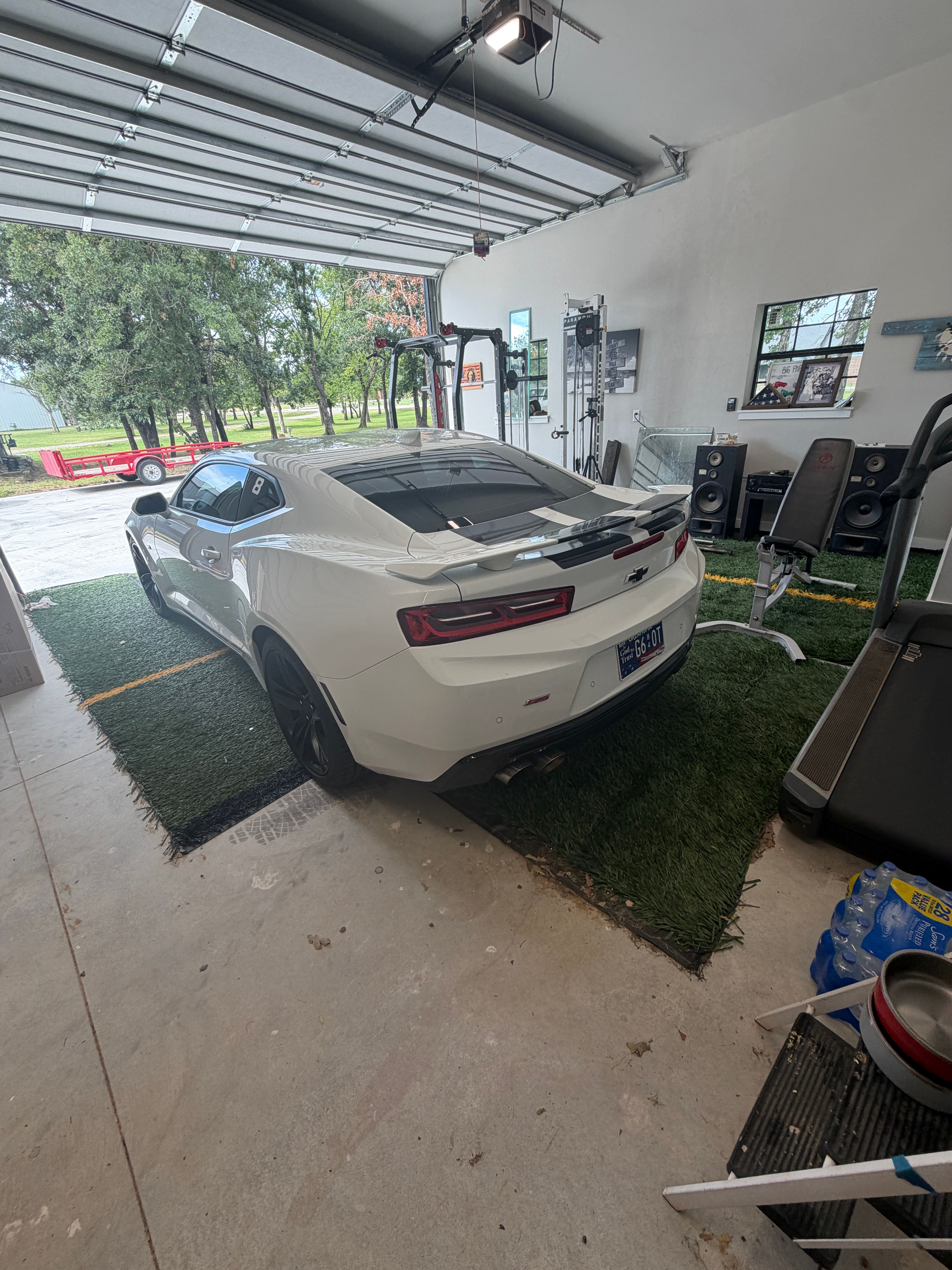 Used 2018 Chevrolet Camaro SS RWD image 5