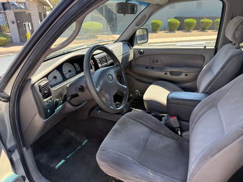 Used 2003 Toyota Tacoma 4x4 Xtracab V6 w/ Convenience Pkg image 11