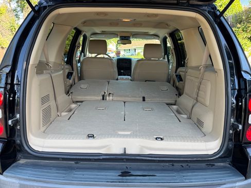 Used 2006 Ford Explorer XLT RWD image 27