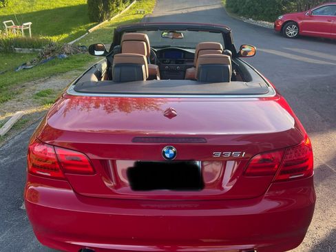Used 2011 BMW 335i Convertible RWD image 4