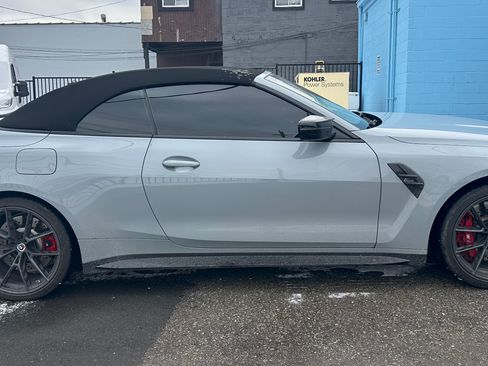 Used 2023 BMW M4 xDrive Competition w/ Executive Package image 2