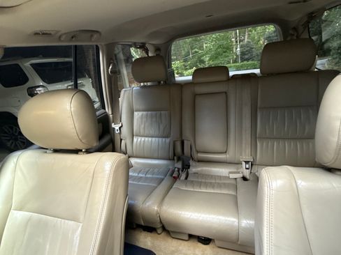 Used 2004 Toyota Land Cruiser image 14