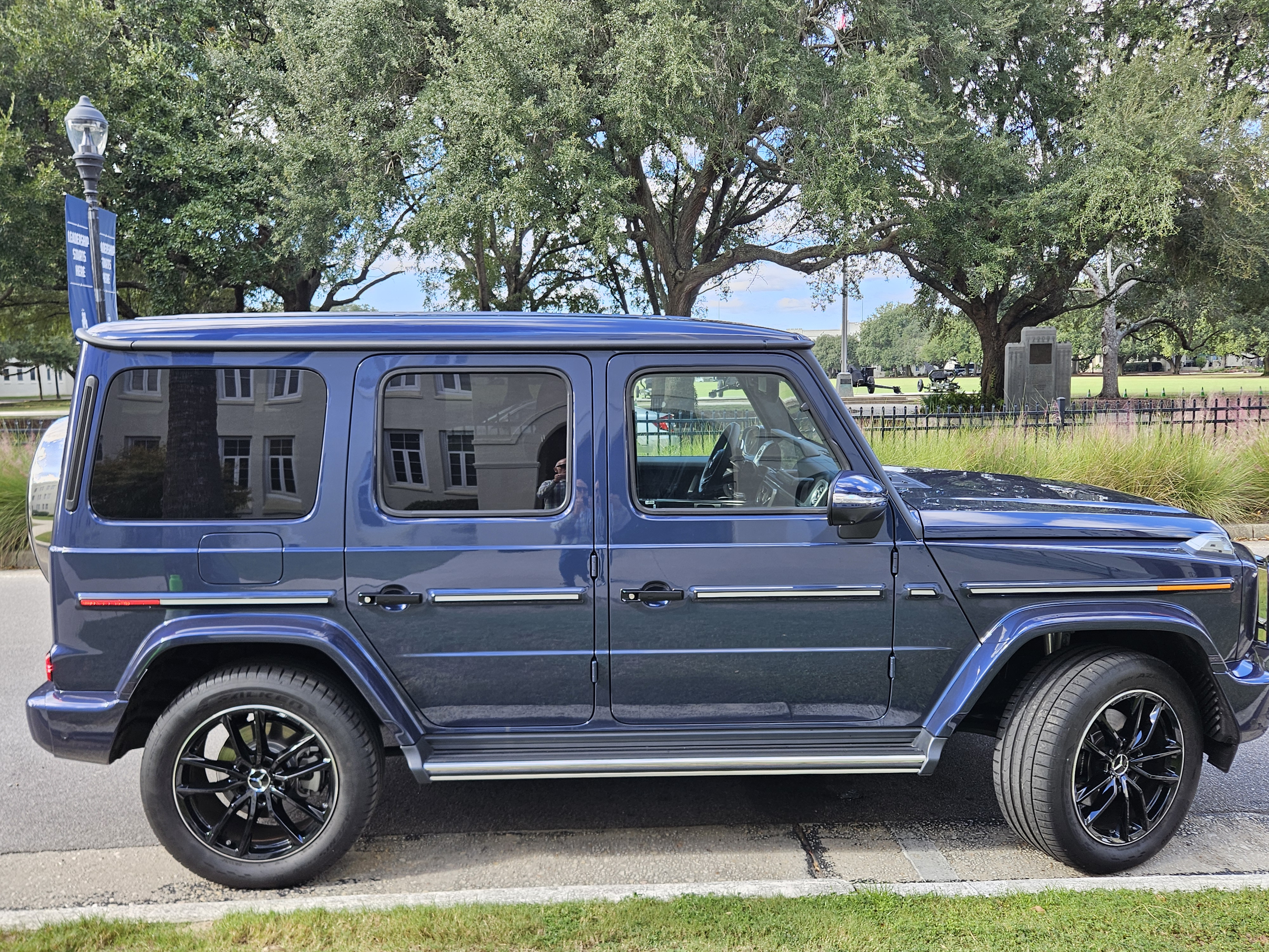 Used 2025 Mercedes-Benz G 550 image 12