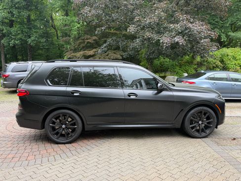 Used 2023 BMW X7 M60i w/ Executive Package AWD/4WD image 9