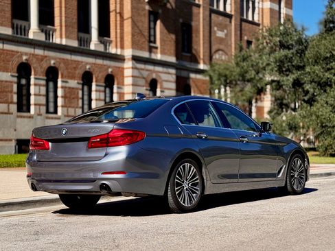 Used 2018 BMW 530i w/ Premium Package image 5