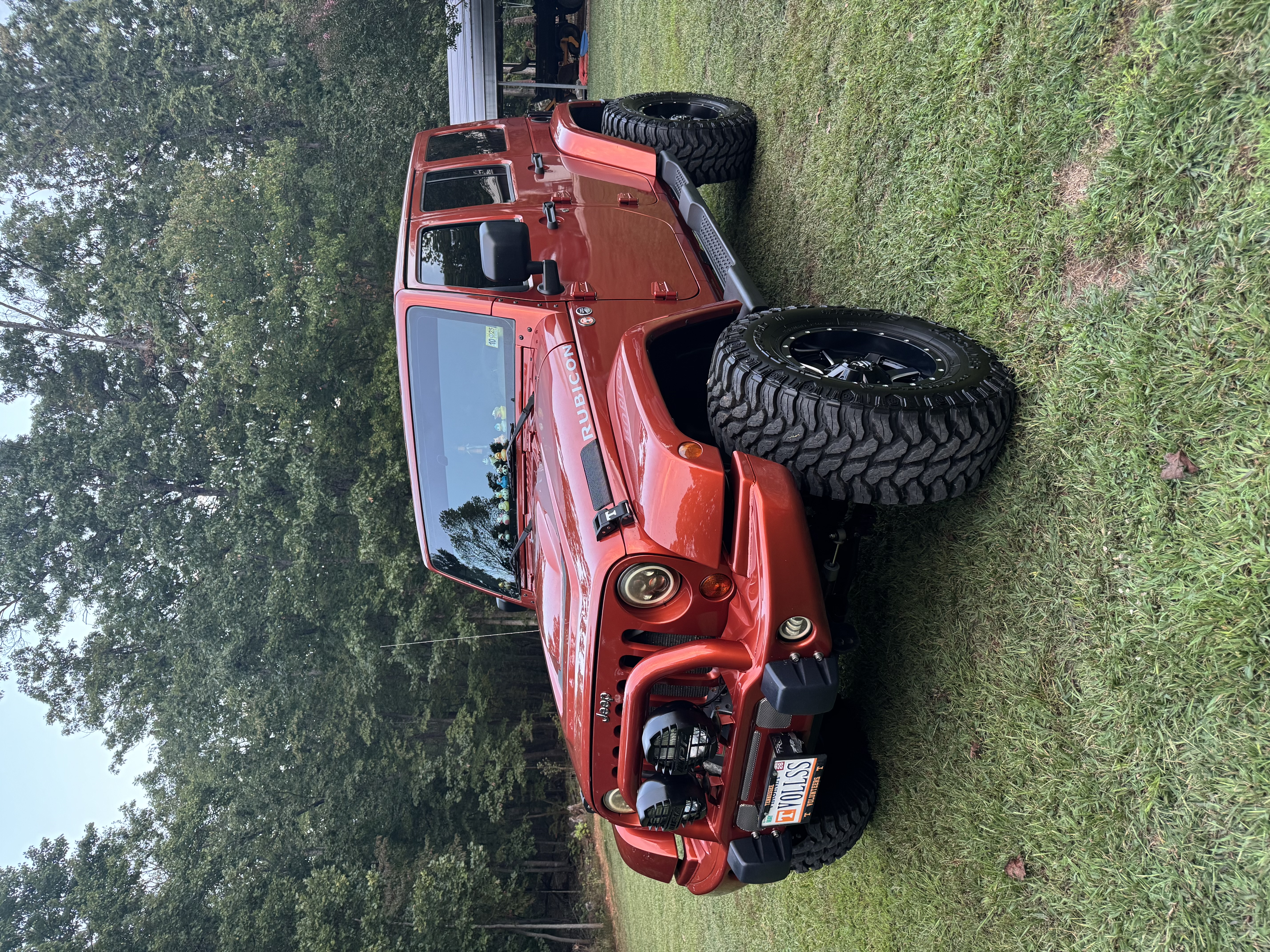 Used 2009 Jeep Wrangler Unlimited Rubicon w/ Dual Top Group AWD/4WD image 1