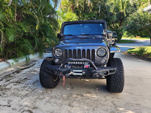 Used 2014 Jeep Wrangler Unlimited Rubicon w/ Connectivity Group image 1