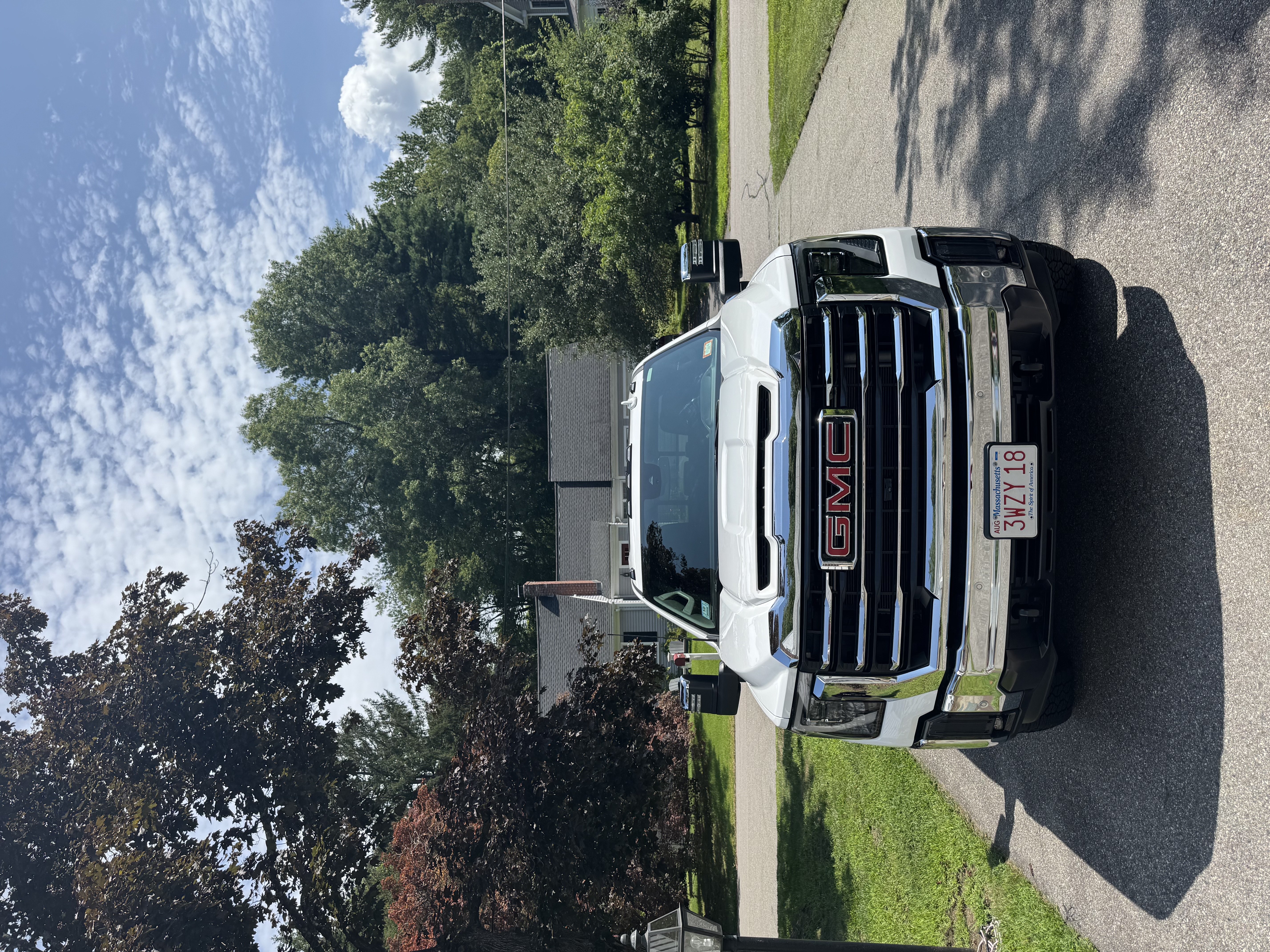 Used 2024 GMC Sierra 2500 SLT w/ SLT Premium Package AWD/4WD image 8